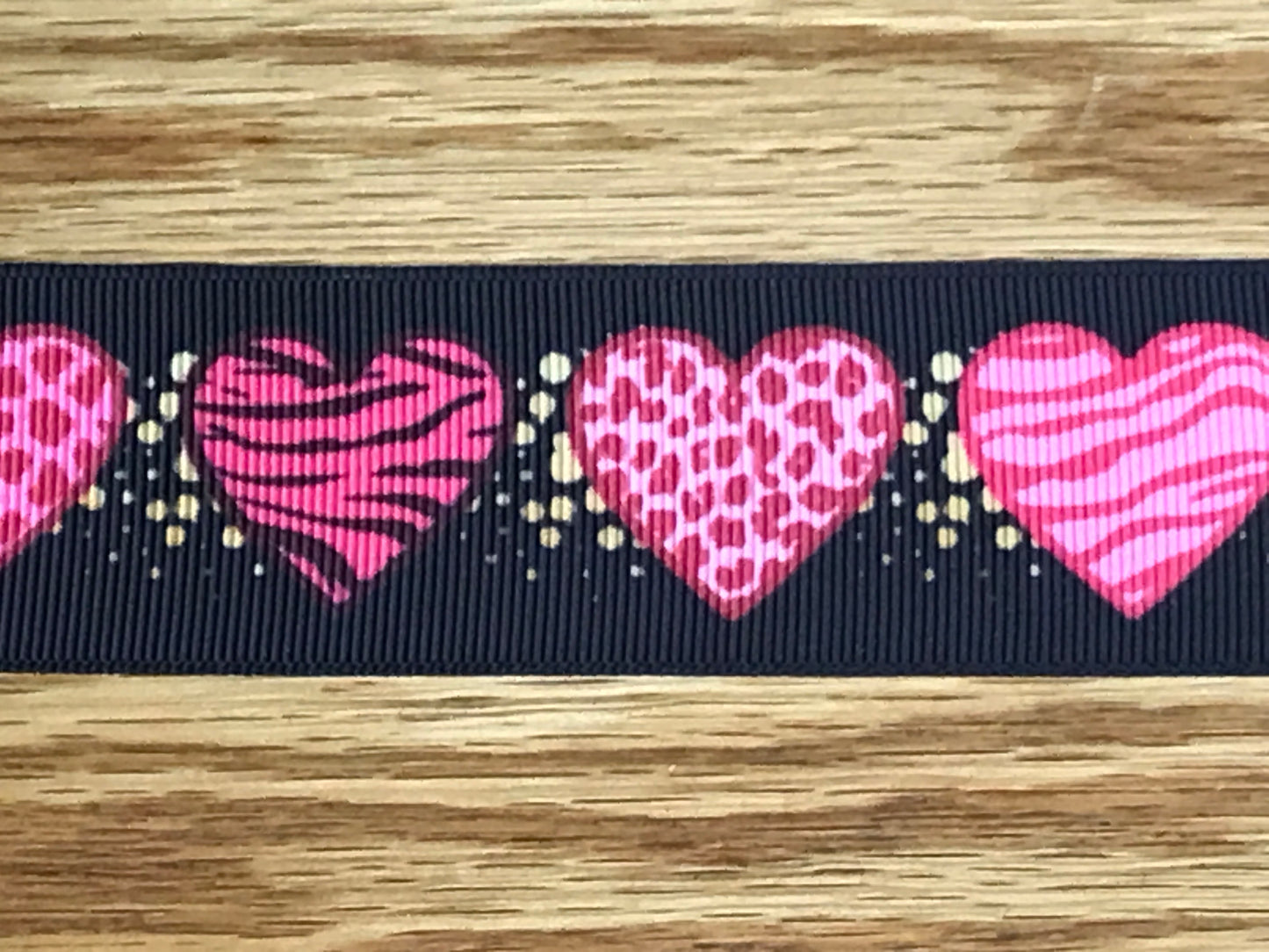 SALE 7/8" Wide Black Grosgrain Ribbon With Animal Print Valentine's Day Hearts In Pink & Red